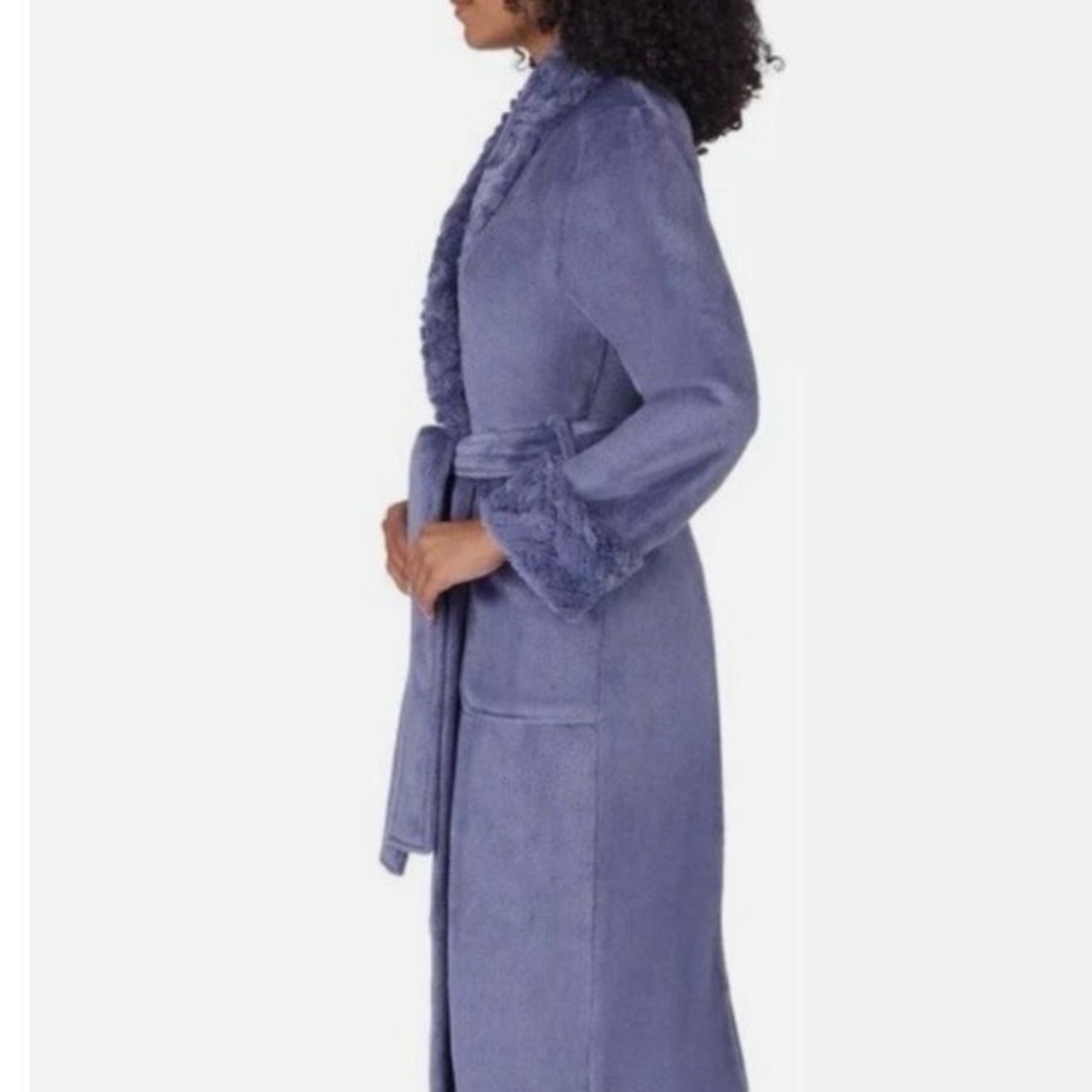 Midnight by Carole Hochman Plush Shawl Collar Robe in Blue - Picture 2 of 3
